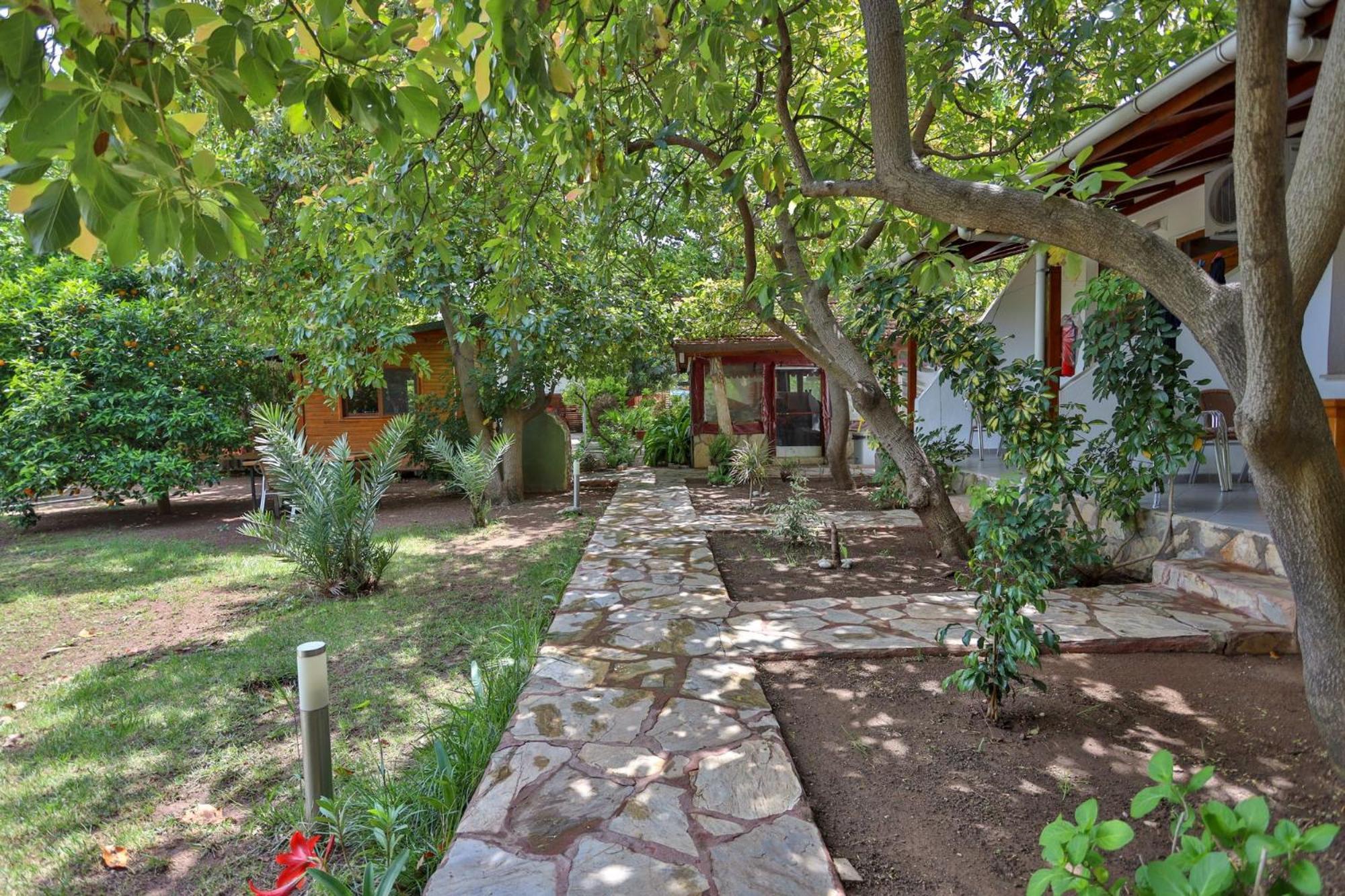 Simge Pension Чирали Номер фото